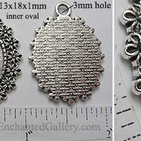 13x18mm Oval Pendant Tray Petite Daisy Border Antiqued Silver (Select Optional Insert)