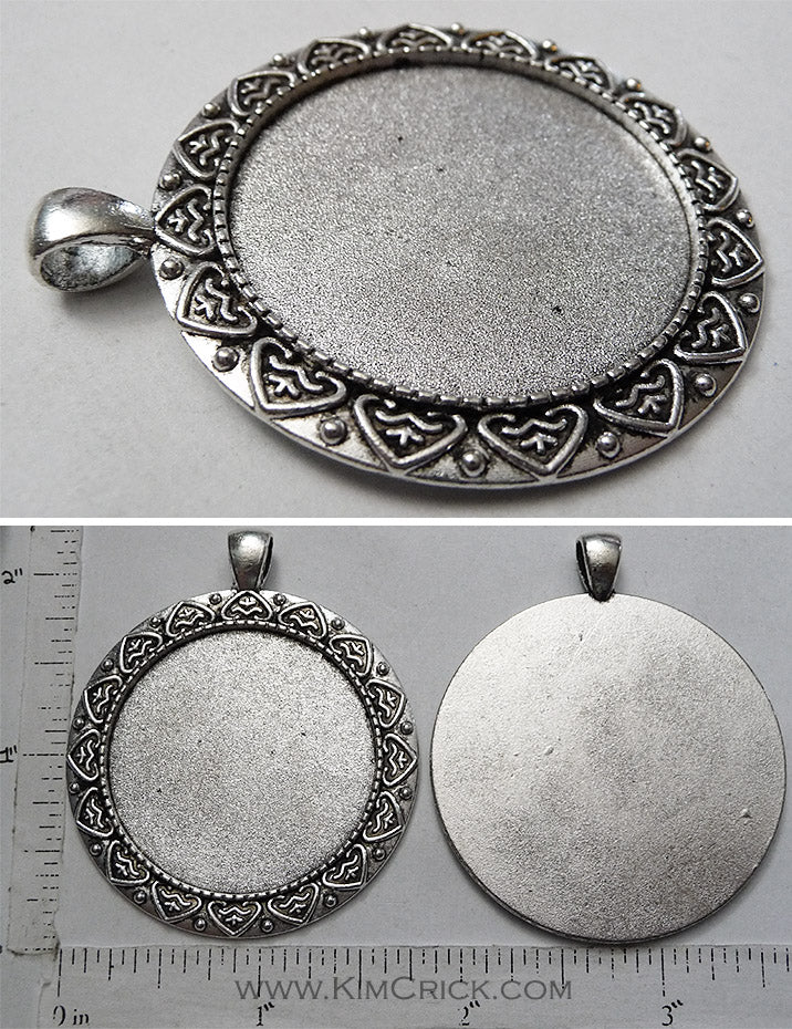 35mm x 1mm Circle Regal Heart Leaf Border Pattern Pendant Tray with 5x6mm Bail Smooth Back Antiqued Silver