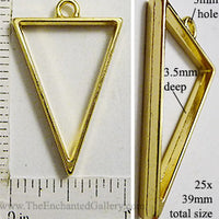 Open Back Triangle Frame 25mm x 39mm Goldtone